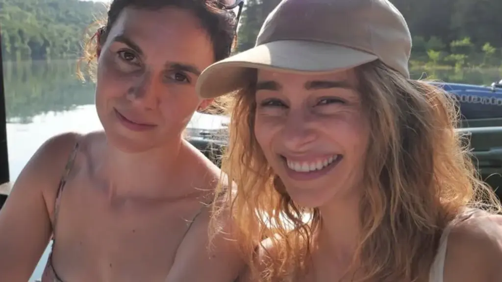 Emilia Clarke está no Brasil