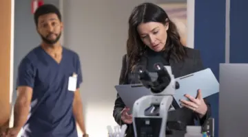 Grey's Anatomy review 22x01