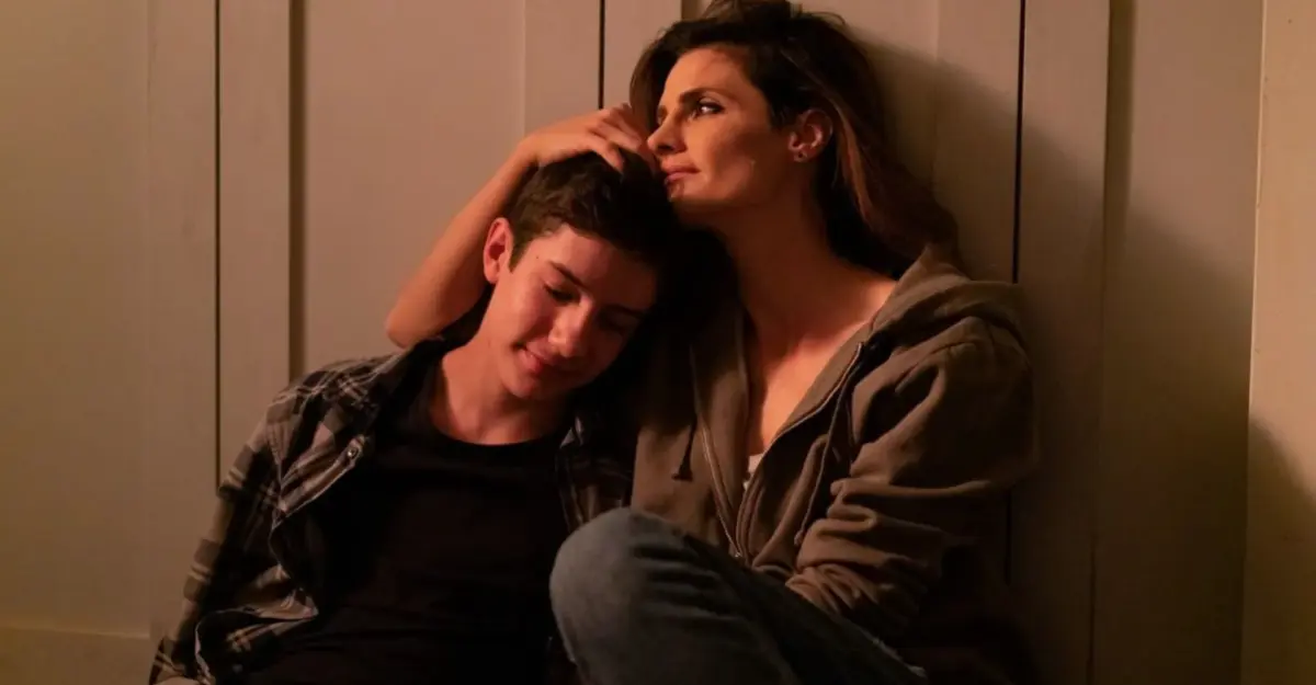 Absentia elenco