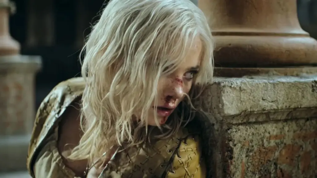 The Witcher atriz defende romance