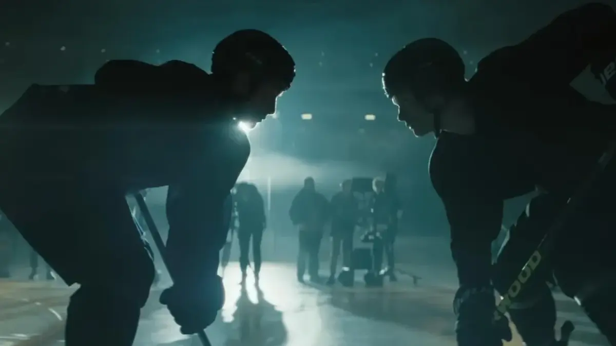 Heated Rivalry – Episódio 1: um começo arrebatador para a história de Shane e Ilya - 1 cena do episodio 1 de heated rivalry