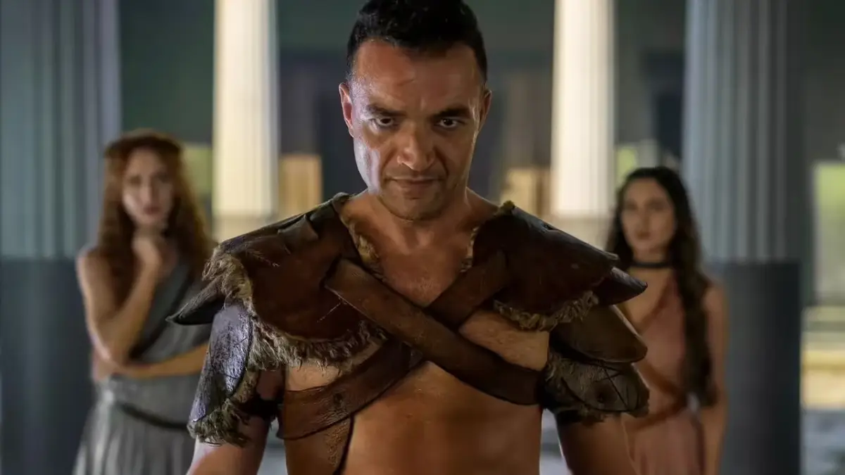 O ator de Ashur em Spartacus: House of Ashur | Quem é Nick E. Tarabay? - 2 Spartacus House of Ashur episodio 3 o que esperar
