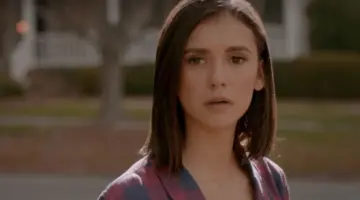 com quem elena fica no final de the vampire diaries