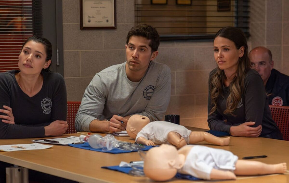 Chicago Fire 14x10 - Sentimentos pegam fogo no Quartel 51 | Review - 1 image 1 23 - Chicago Fire 14x10 - Sentimentos pegam fogo no Quartel 51 | Review