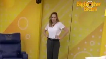 Ana Paula conhece quarto do lider Jonas no BBB