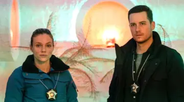Chicago PD Hasltead Upton one chicago crossover