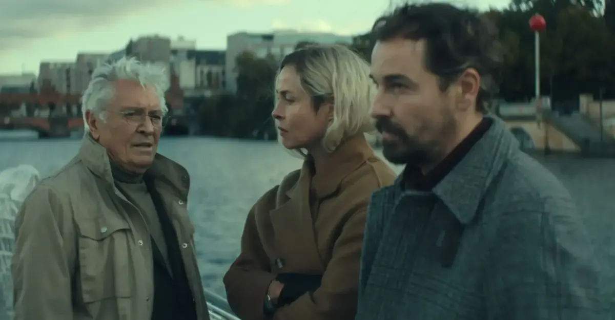 Unfamiliar é a série perfeita para maratona do final de semana na Netflix - 1 Unfamiliar história real