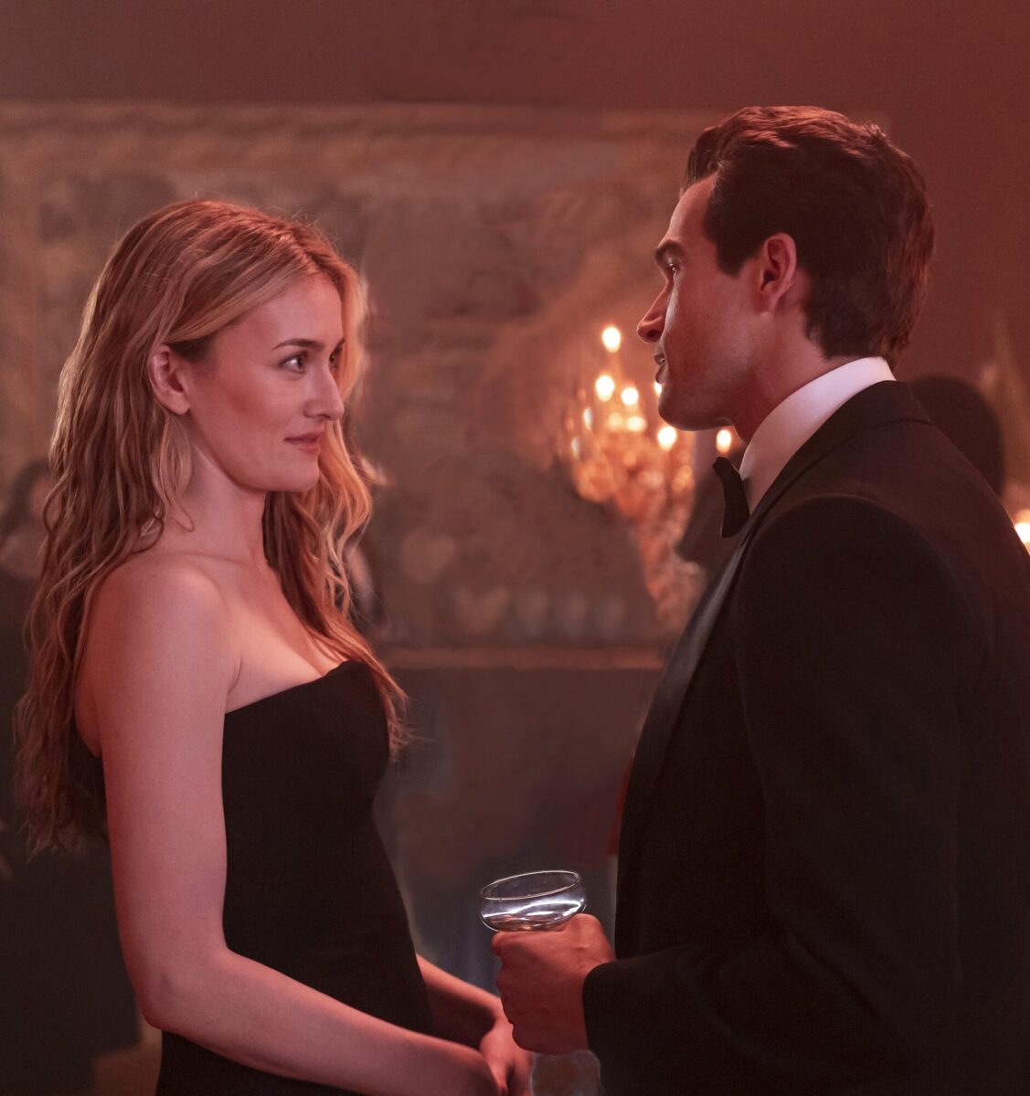 Love Story (História de Amor) | Episódio 1 da série de Ryan Murphy surpreende - 4 image 5 3 - Love Story (História de Amor) | Episódio 1 da série de Ryan Murphy surpreende