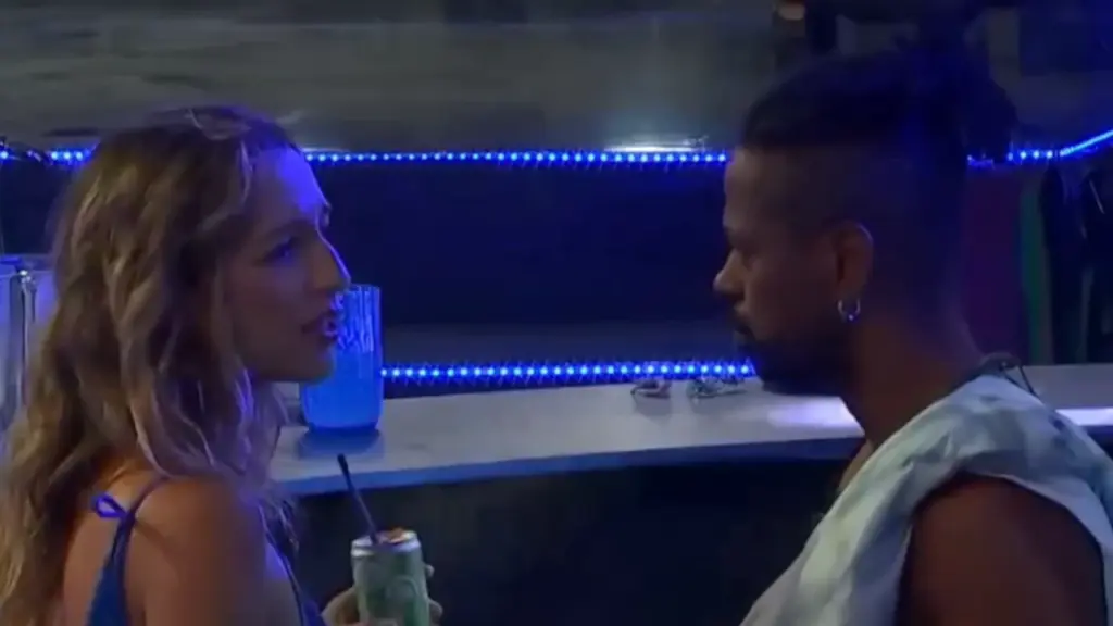 BBB 26 Samira Boneco