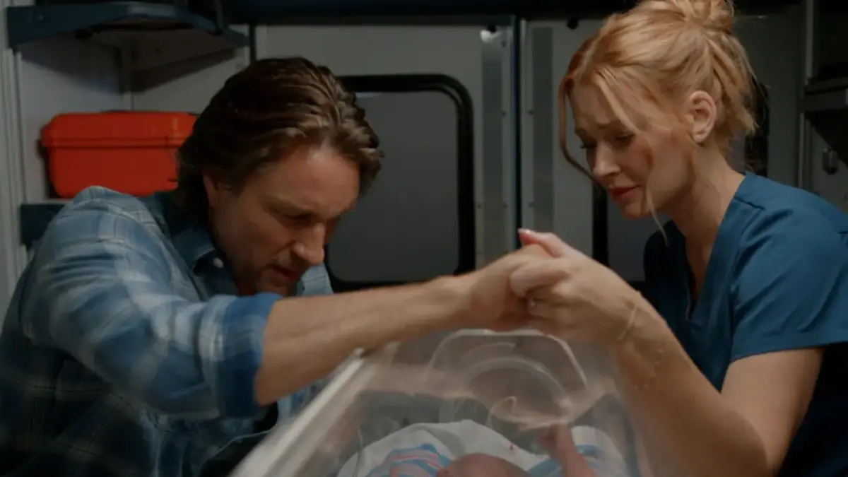 Virgin River 8ª temporada: tudo o que já sabemos sobre o futuro da série da Netflix - 12 Virgin River Bebe Jack Mel