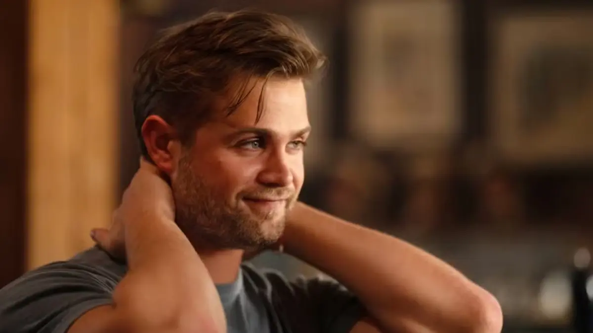 Vladimir série netflix elenco