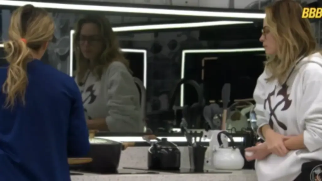 ana paula atende big fone bbb