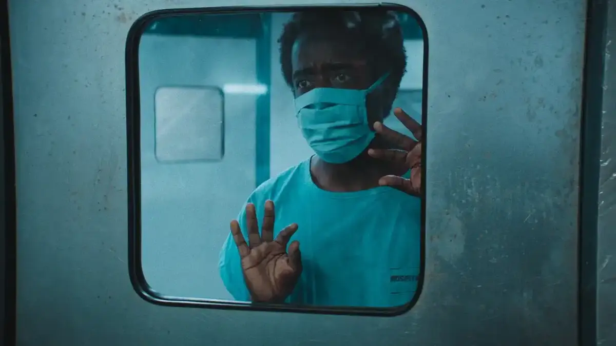 Emergência Radioativa | Série brasileira da Netflix é boa? Vale assistir? - 10 cena de emergencia radioativa