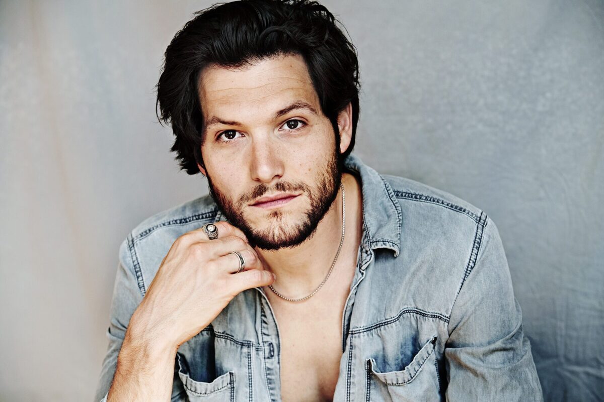 Algo Horrível vai Acontecer Elenco e tudo sobre os atores - 12 image 10 13 - Algo Horrível vai Acontecer Elenco e tudo sobre os atores