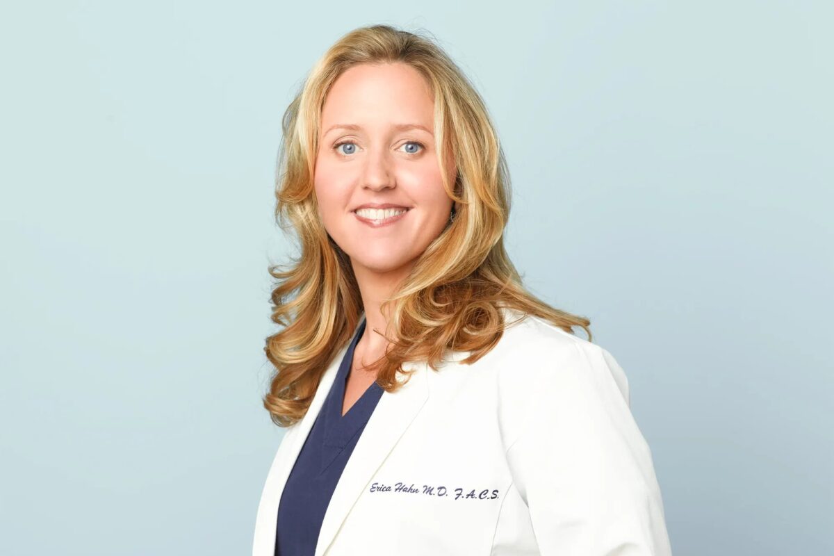 image 10 27 - Teddy e Owen fora de Grey's Anatomy: veja outros atores demitidos