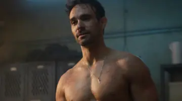 charlie cox abdomen demolidor