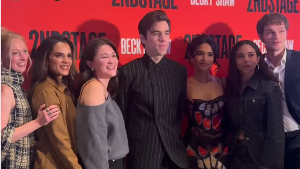 the pitt elenco da serie broadway