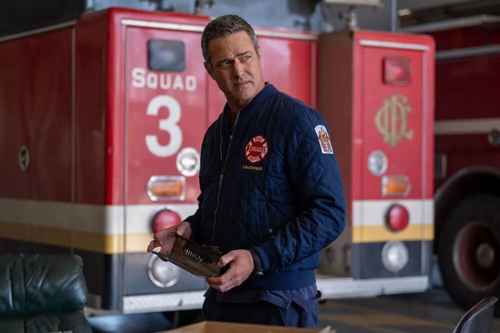 Chicago Fire 14x19 expõe crise de Severide em momento tenso | Review - 7 image 10 17 - Chicago Fire 14x19 expõe crise de Severide em momento tenso | Review