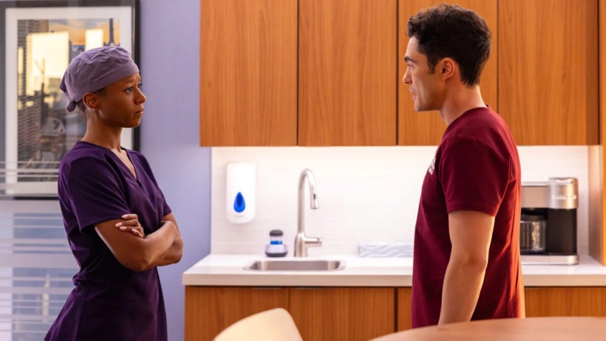 Chicago Med 11x18 teve mortes, revelações dolorosas e um beijo que muda tudo - 3 image 9 19 - Chicago Med 11x18 teve mortes, revelações dolorosas e um beijo que muda tudo