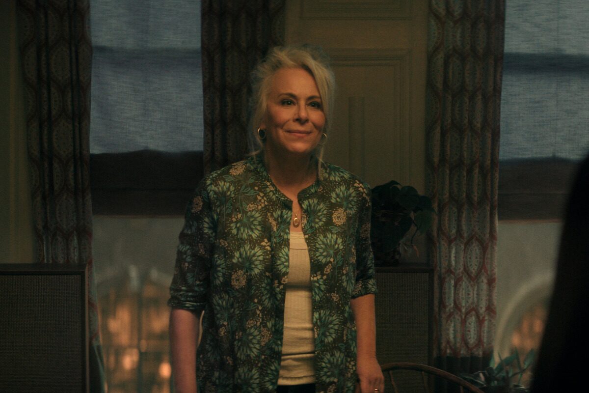 The Boroughs elenco da série: os personagens e os atores da série Netflix - 33 image 12 31 - The Boroughs elenco da série: os personagens e os atores da série Netflix