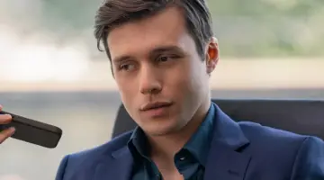 Nick Robinson ator Mensagens Para Isabelle