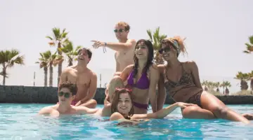 Oasis serie da Netflix historia