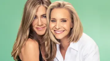 Jennifer Aniston e Lisa Kudrow revelam cena mais engraçada de Friends após 30 anos