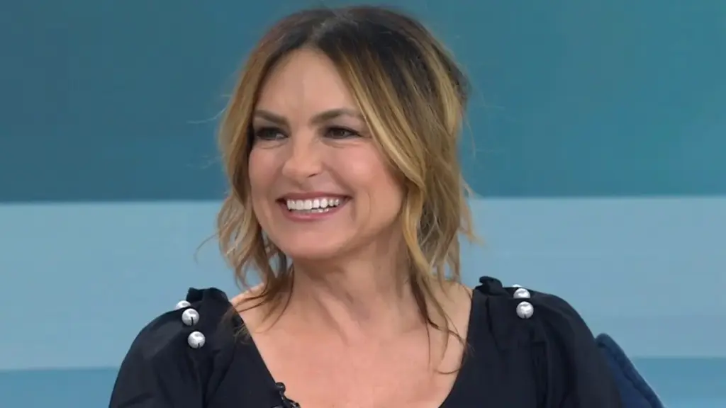 mariska hargitay vai apresentar o emmy 2026